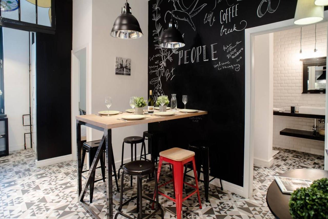 Stunning New Central Home Near Basilica Budapeste Exterior foto