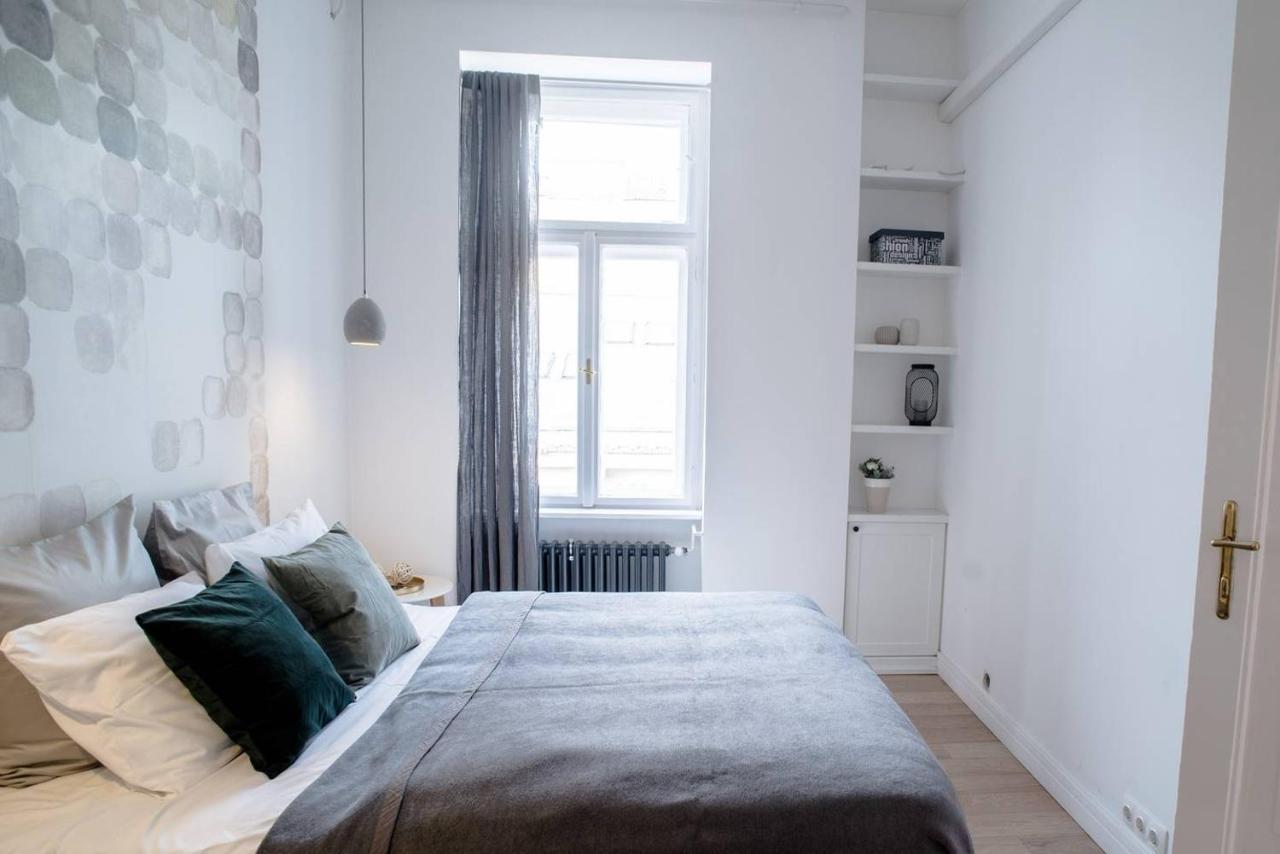 Stunning New Central Home Near Basilica Budapeste Exterior foto