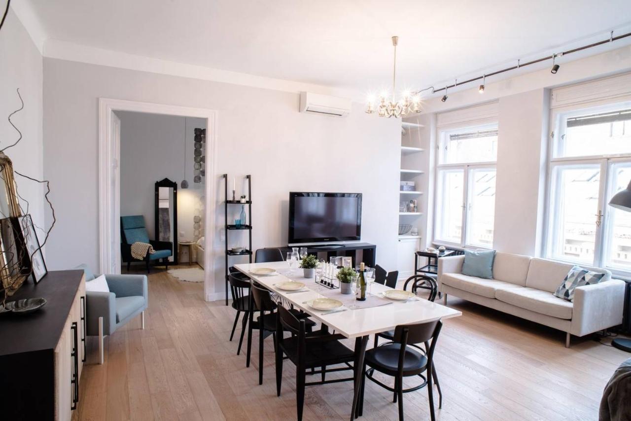 Stunning New Central Home Near Basilica Budapeste Exterior foto